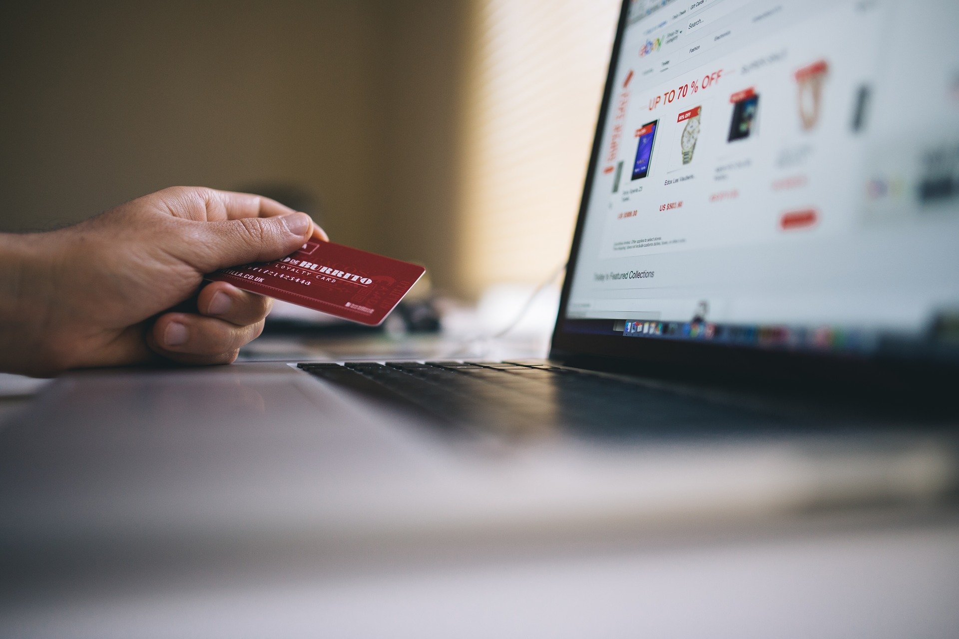 7 Critical Skills For Running a Successful E-Commerce Business